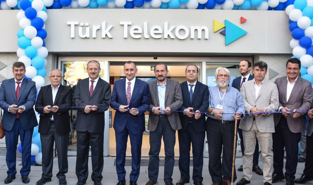 Türk Telekom’dan Uşak’a Mağaza